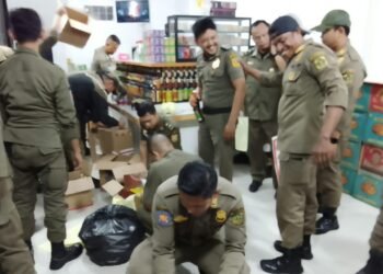 Operasi Pekat Satpol PP, 1.482 Miras Ilegal di Terminal Cibinong Disita