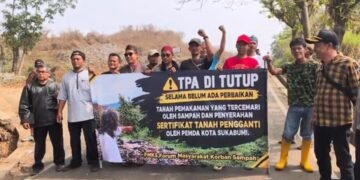Warga Tutup Akses TPA Cikundul, Tuntut Ganti Rugi Lahan Pemakaman