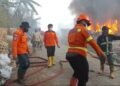Kebakaran Hebat, TPA Cikundul Sukabumi Terbakar, Asap Pekat Membumbung Tinggi