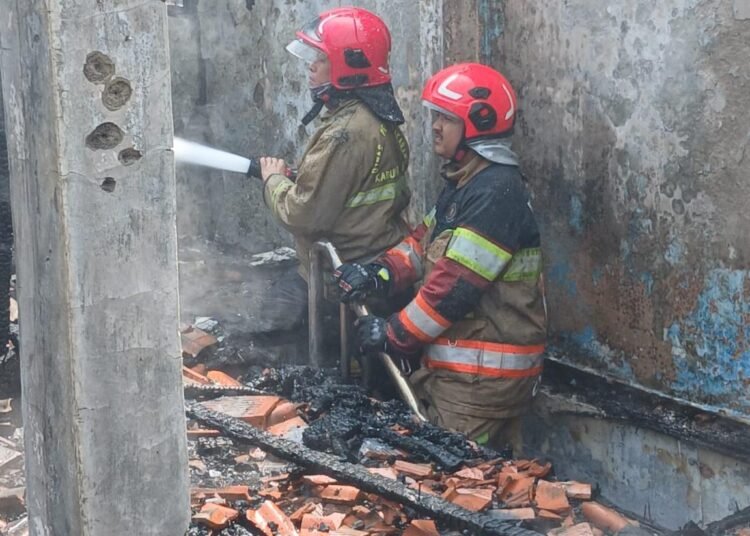 Lilin Nyala Saat Pemadaman Listrik di Tamansari Berujung Petaka, Satu Rumah Terbakar