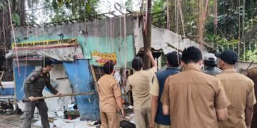 Kecamatan Bogor Barat Tertibkan 28 Pedagang di Jalan Dr. Semeru