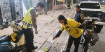 Pemotor Tanpa Identitas Tewas Usai Tabrak Trotoar di Jalan Raya Jakarta-Bogor